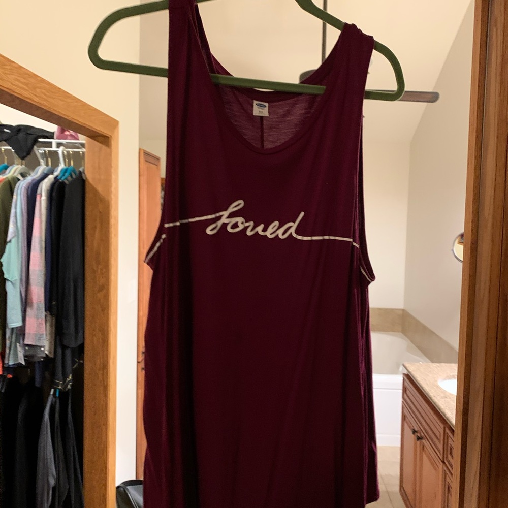 Old Navy XXL tank. Says “loved”